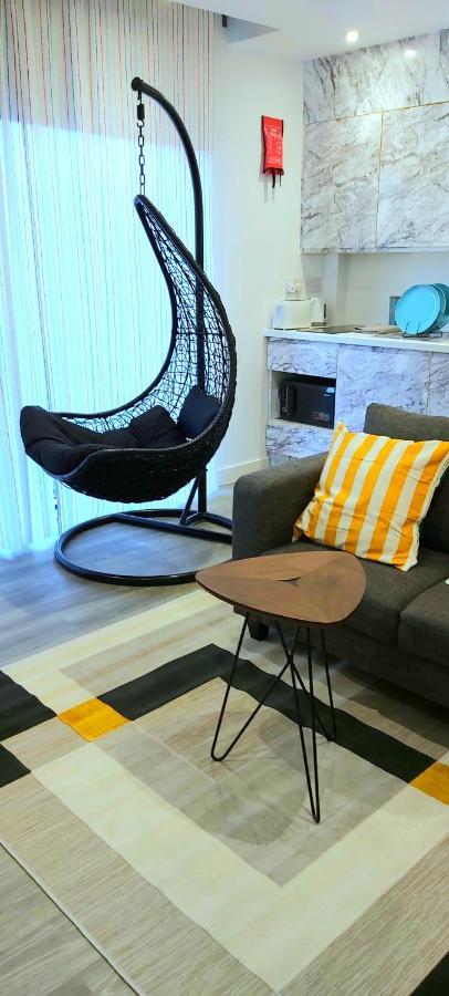 Great Studio Apartments - Netflix, Wifi, Digital Tv Sheffield Eksteriør billede